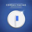 Escova de Dente Oral-B Expert Gengiva Limpeza Suave com 3 unidades